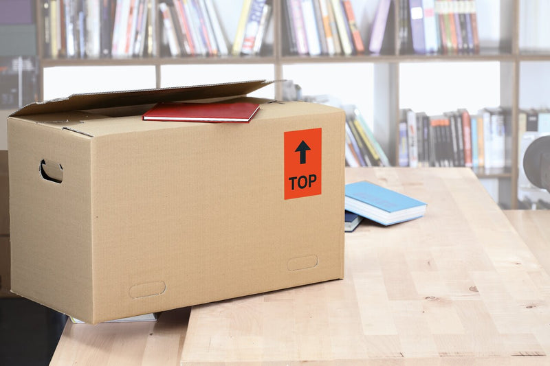 Coloured labels For shipping, mailings, warning notices or urgent memos. 